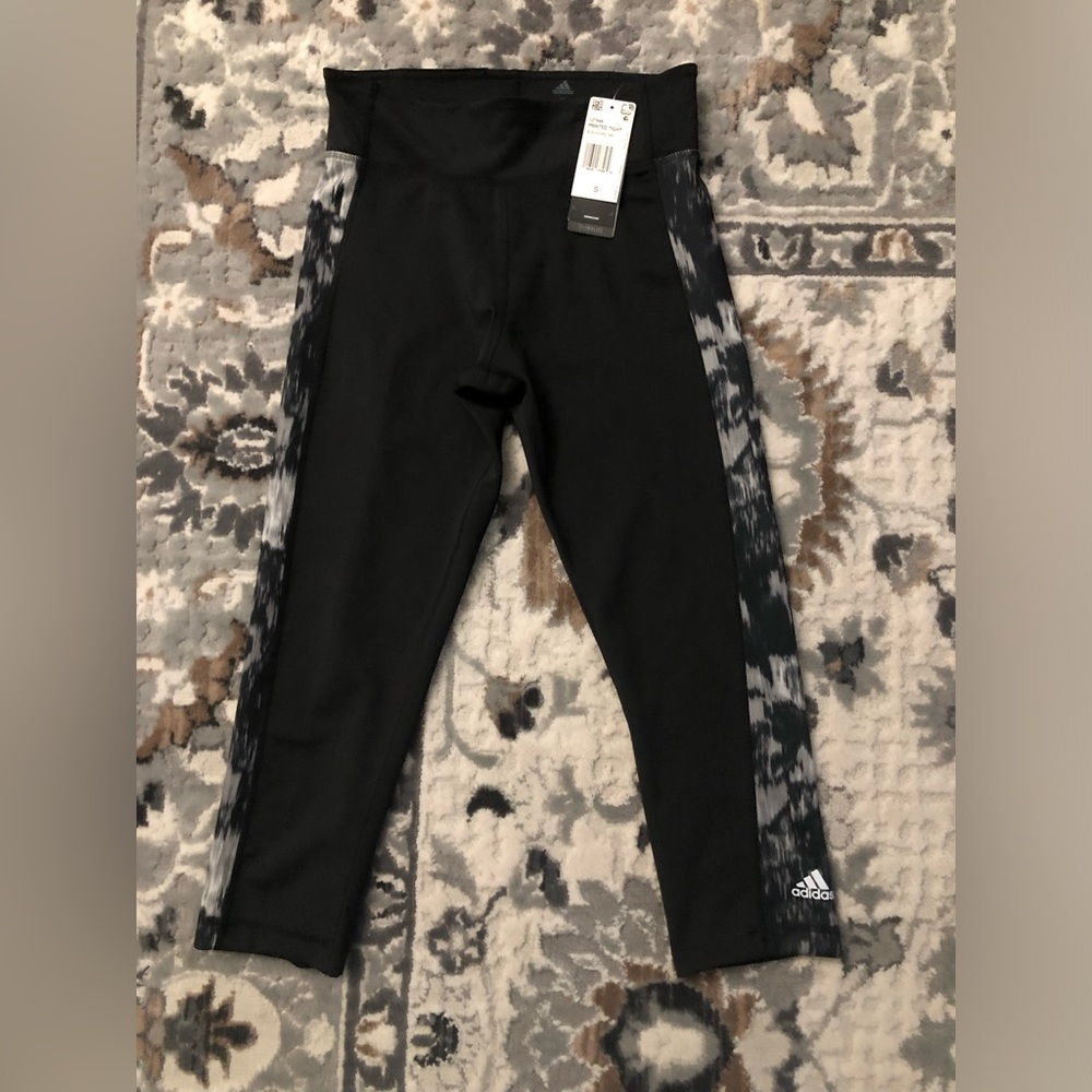 NWT Adidas printed tight leggings size Small